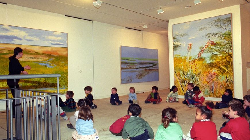 photo couleur d'un atelier pedagogique pendant l'exposition de l'artsite gilles aillaud