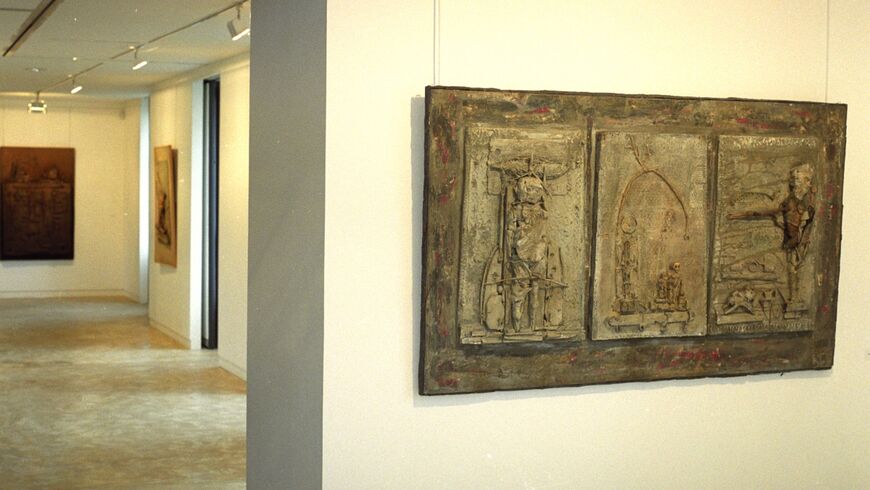 photographie des oeuvres de l'artiste dans la maison des arts