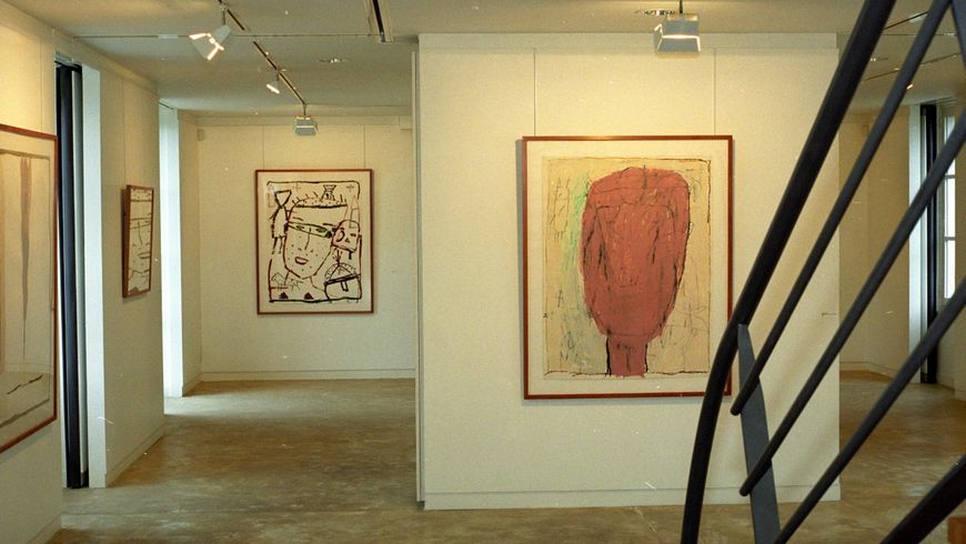 photo couleur de l'exposition de James Brown à la maison des arts